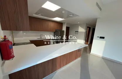 شقة - 2 غرف نوم - 4 حمامات للايجار في حدائق زازين - الفرجان - دبي