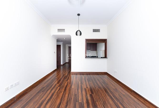 15958300 - Property Image 2