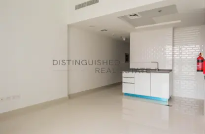 Apartment - 1 Bathroom for rent in The Gate Residence 2 - Dubai Residence Complex - Dubai