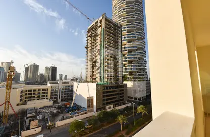 Apartment - 2 Bedrooms - 3 Bathrooms for rent in Plaza Residences 2 - Plaza Residences - Jumeirah Village Circle - Dubai