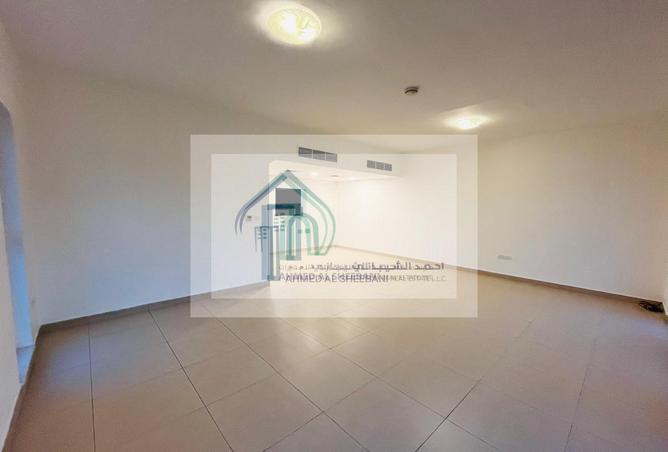 Townhouse - 3 Bedrooms - 4 Bathrooms for sale in Warsan Village - International City - Dubai