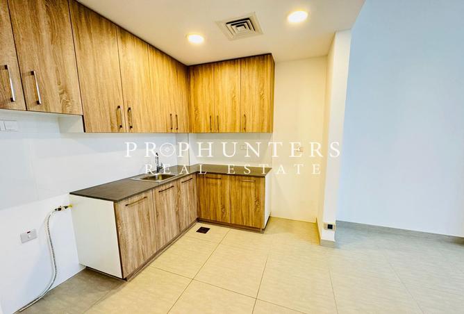 Apartment - 1 Bedroom - 1 Bathroom for rent in Parkviews - Town Square - Dubai