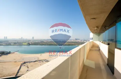 Apartment - 3 Bedrooms - 4 Bathrooms for sale in Marina Bay by DAMAC - Najmat Abu Dhabi - Al Reem Island - Abu Dhabi