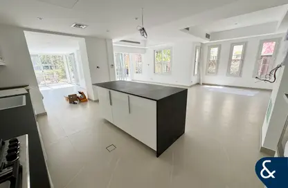 Villa - 3 Bedrooms - 3 Bathrooms for rent in Springs 3 - The Springs - Dubai