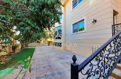 Villa - 5 Bedrooms - 5 Bathrooms for rent in Umm Suqeim 1 Villas - Umm Suqeim 1 - Umm Suqeim - Dubai