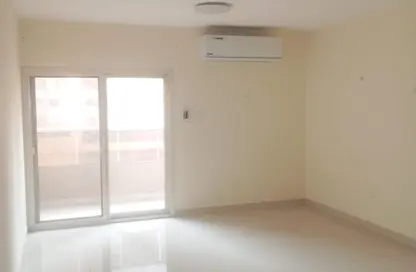 Apartment - Studio - 1 Bathroom for rent in Rolla Square - Rolla Area - Sharjah