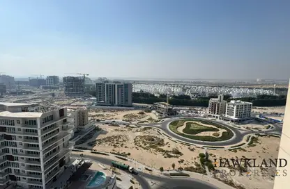 شقة - 3 غرف نوم - 4 حمامات للايجار في برج ربيعة - مجان - دبي لاند - دبي