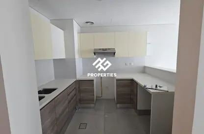 Apartment - 1 Bedroom - 2 Bathrooms for sale in SOL Bay - Business Bay - Dubai