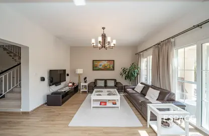 Villa - 4 Bedrooms - 3 Bathrooms for rent in Springs 15 - The Springs - Dubai