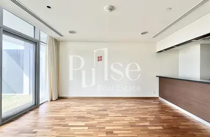 Apartment - 1 Bedroom - 2 Bathrooms for rent in Burj Daman - DIFC - Dubai