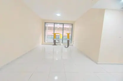 Apartment - 2 Bedrooms - 2 Bathrooms for rent in Golden Sands 8 - Mankhool - Bur Dubai - Dubai