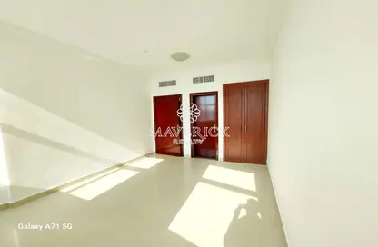 Apartment - 1 Bedroom - 2 Bathrooms for rent in Al Mamzar Plaza - Al Taawun Street - Al Taawun - Sharjah