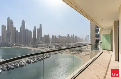 Apartment - 2 Bedrooms - 3 Bathrooms for sale in Marina Vista - EMAAR Beachfront - Dubai Harbour - Dubai