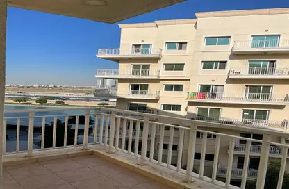 Apartment - 1 Bedroom - 1 Bathroom for sale in Mazaya 10B - Queue Point - Dubai Land - Dubai