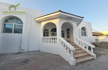 Villa - 4 Bedrooms - 5 Bathrooms for rent in Khuzam - Ras Al Khaimah