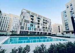 صورةحوض سباحة لـ: شقة - 2 غرف نوم - 3 حمامات للبيع في Al Mamsha - مويلح - الشارقة, صورة 1