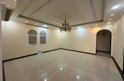 Villa - 5 Bedrooms - 7 Bathrooms for sale in Al Mowaihat 1 - Al Mowaihat - Ajman
