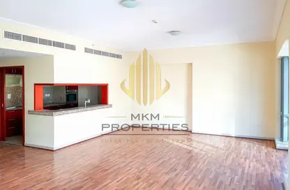 Empty Room image for: Apartment - 2 Bedrooms - 3 Bathrooms for rent in South Ridge - Downtown Dubai - Dubai, Image 1