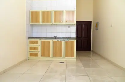 شقة - 1 حمام للايجار في منطقة الغبيبة - بر دبي - دبي