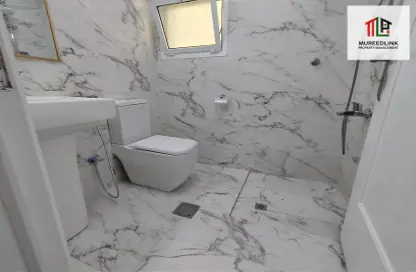 Apartment - Studio - 1 Bathroom for rent in Al Saada Street - Al Mushrif - Abu Dhabi