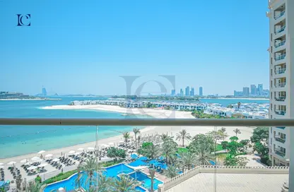 Water View image for: Apartment - 1 Bedroom - 2 Bathrooms for rent in Al Nabat - Shoreline Apartments - Palm Jumeirah - Dubai, Image 1