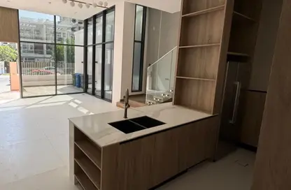 تاون هاوس - 3 غرف نوم - 6 حمامات للبيع في لا بيرلا هومز 12 - قرية الجميرا سركل - دبي