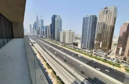 شقة - 2 غرف نوم - 3 حمامات للايجار في برج توينتي فرست سينشري - شارع الشيخ زايد - دبي