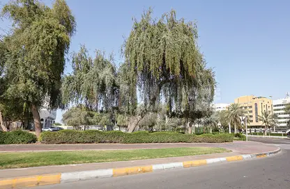 عمارة بالكامل - استوديو للبيع في شارع سلطان بن زايد الاول - منطقة المرور - أبوظبي