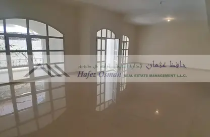 فيلا - 5 غرف نوم - 8 حمامات للايجار في المشرف - أبوظبي