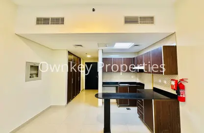 Apartment - Studio - 1 Bathroom for rent in Burj Residence 2 - Jumeirah Village Circle - Dubai