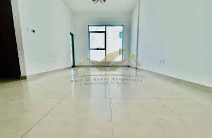 Apartment - 1 Bedroom - 2 Bathrooms for rent in Jumeirah Garden City - Al Satwa - Dubai