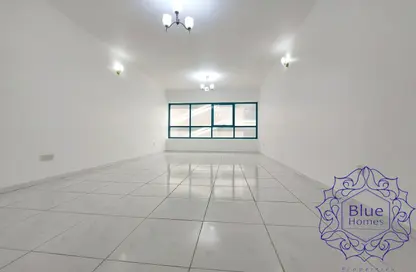 شقة - غرفة نوم - 2 حمامات للايجار في بناية وايت كراون - شارع الشيخ زايد - دبي