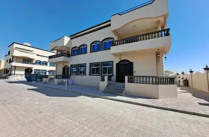 Apartment - Studio - 1 Bathroom for rent in Shakhbout City - Abu Dhabi