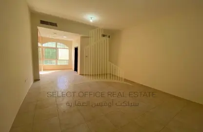 صورة لـ غرفة فارغة فيلا - 6 غرف نوم - 6 حمامات للايجار في المريف - مدينة خليفة - أبوظبي ، صورة رقم 1