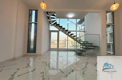 Apartment - 2 Bedrooms - 3 Bathrooms for rent in Oasis 2 - Oasis Residences - Masdar City - Abu Dhabi