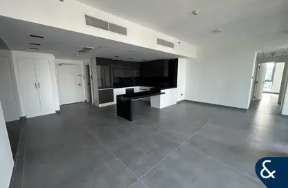Apartment - 2 Bedrooms - 3 Bathrooms for sale in Standpoint Tower 1 - Standpoint Towers - Downtown Dubai - Dubai