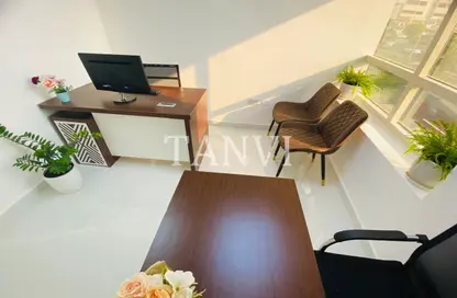 Office Space - Studio - 1 Bathroom for rent in Silver Home Building - Hor Al Anz - Deira - Dubai