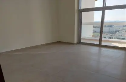 شقة - غرفة نوم - 1 حمام للايجار في عزيزي بلازا - الفرجان - دبي