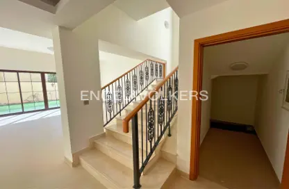 Stairs image for: Villa - 4 Bedrooms - 5 Bathrooms for rent in Nad Al Sheba Villas - Nad Al Sheba 3 - Nad Al Sheba - Dubai, Image 1
