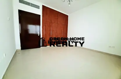 Apartment - 1 Bedroom - 1 Bathroom for rent in Sharjah 555 Tower - Al Khan Corniche - Al Khan - Sharjah