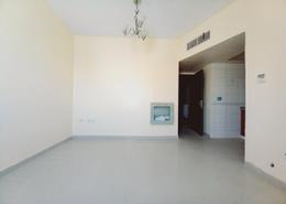 صورةغرفة فارغة لـ: Studio - 1 حمام للكراء في مبنى مويلح - مويلح - الشارقة, صورة 1