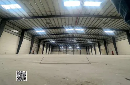 Warehouse - Studio - 4 Bathrooms for rent in Umm Al Thuoob - Umm Al Quwain
