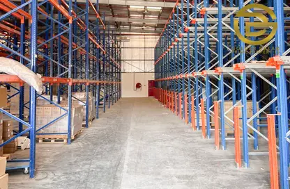 مستودع - استوديو - 2 حمامات للايجار في أم الرمول - دبي