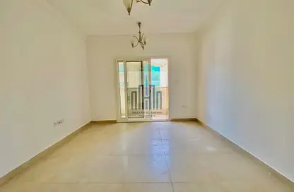 Apartment - 1 Bedroom - 2 Bathrooms for rent in The Square 1 - Muwaileh Commercial - Sharjah