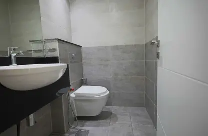 Apartment - 1 Bedroom - 2 Bathrooms for rent in Crystal Residence - Jumeirah Village Circle - Dubai