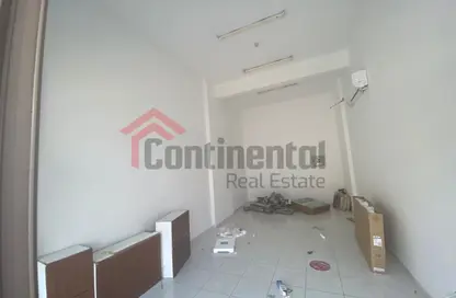 Shop - Studio for rent in Al Mahatta - Al Qasimia - Sharjah