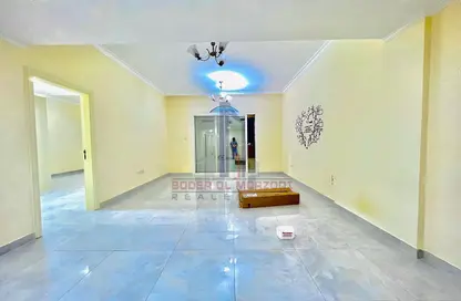 Empty Room image for: Apartment - 1 Bedroom - 2 Bathrooms for rent in AlFalah - Muwaileh Commercial - Sharjah, Image 1