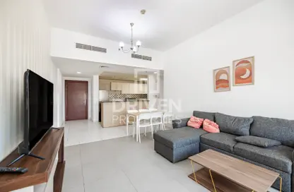 شقة - غرفة نوم - 2 حمامات للايجار في ساندهيرست هاوس - الضاحية 10 - قرية الجميرا سركل - دبي