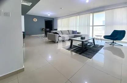Living Room image for: Apartment - 1 Bedroom - 2 Bathrooms for sale in RAK Tower - Marina Square - Al Reem Island - Abu Dhabi, Image 1