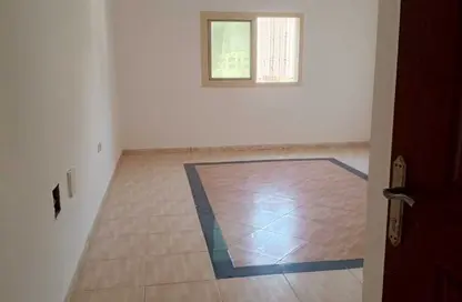 شقة - غرفة نوم - 2 حمامات للايجار في مساكن كورنيش عجمان - طريق كورنيش عجمان - عجمان
